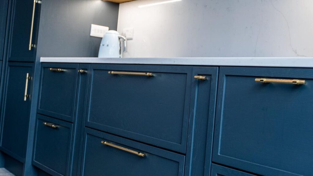 Gold handle design for modern classic shaker kitchen